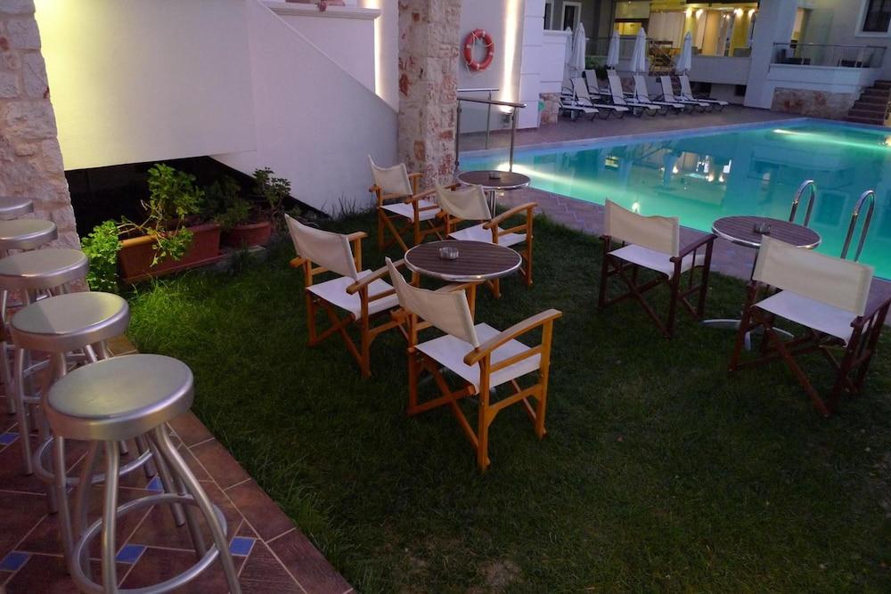 Theros Hotel Tavronitis  Bagian luar foto